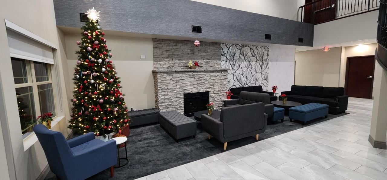 La Quinta Inn & Suites By Wyndham לייק ג'ורג' מראה חיצוני תמונה